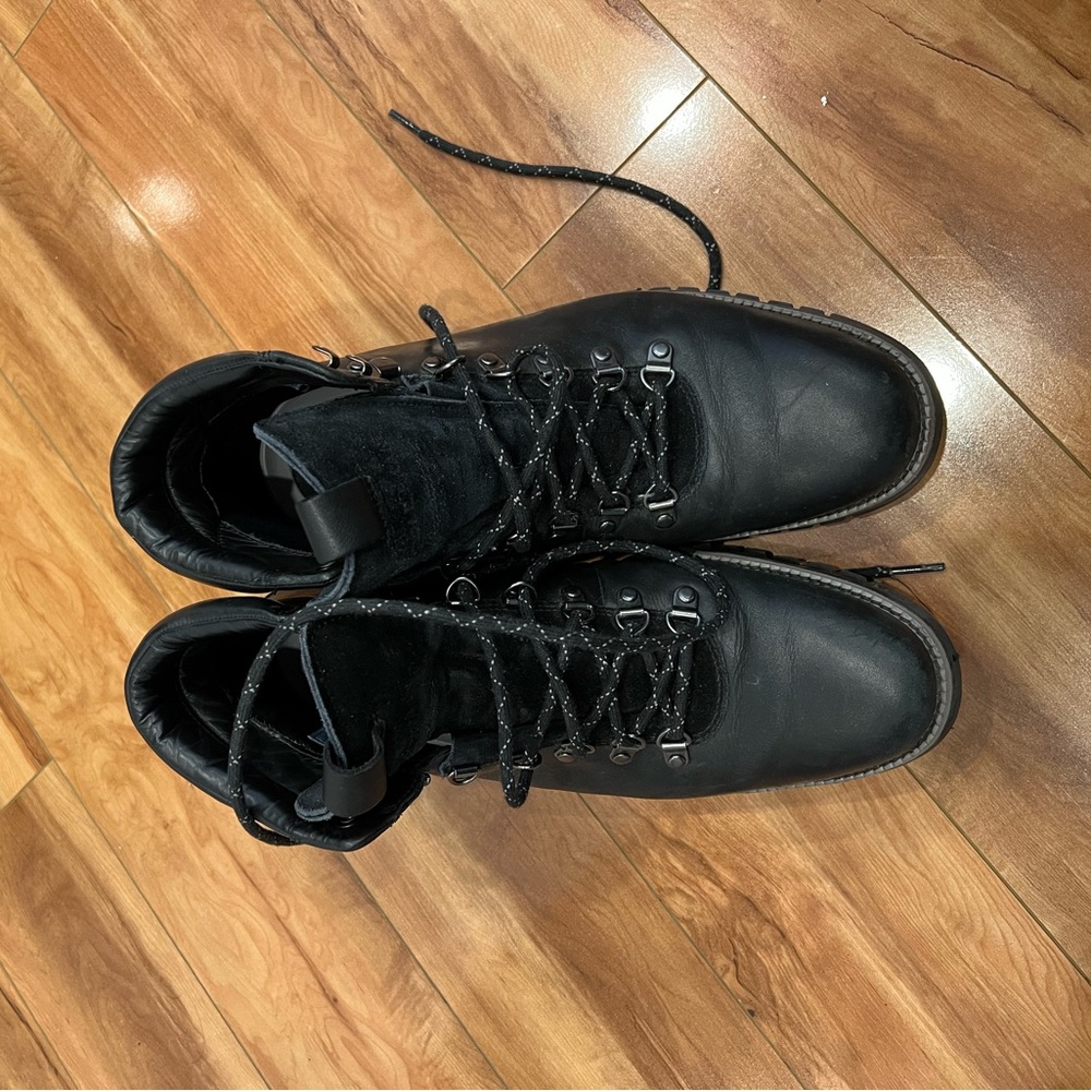 COLE HAAN ZERO GRAND size 9.5